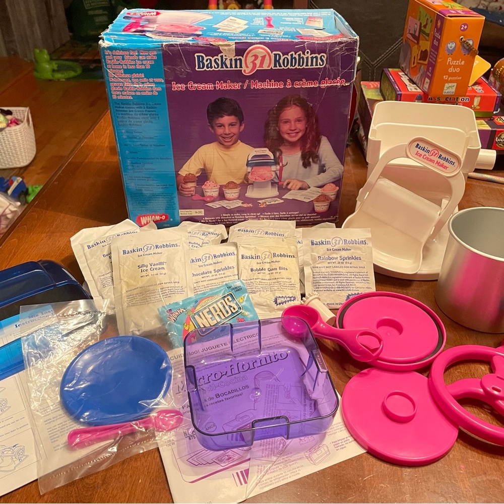 Vintage baskin robbins ice-cream maker 1990s toys in box